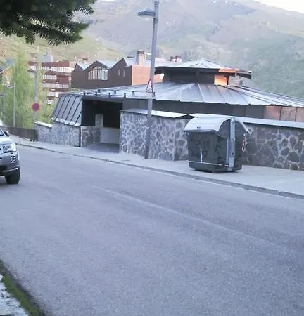 شقة Edificio Serraneu. Sierra Nevada. Granada سْييرا نيفادا