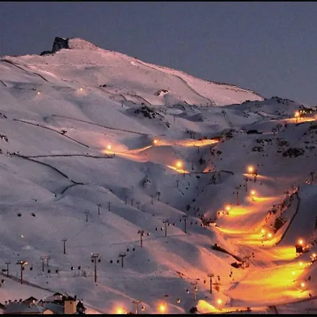 Edificio Serraneu. Sierra Nevada. Granada Apartman *