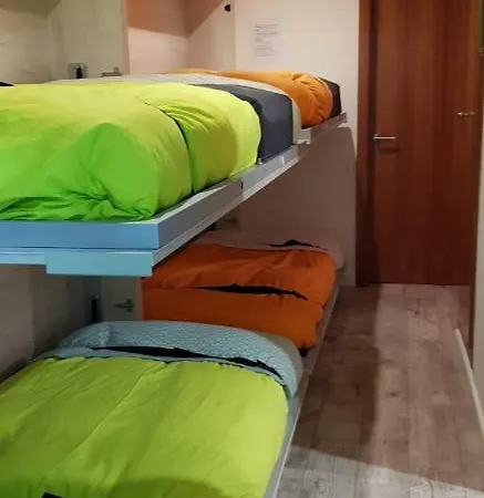 Edificio Serraneu. Sierra Nevada. Granada Apartman