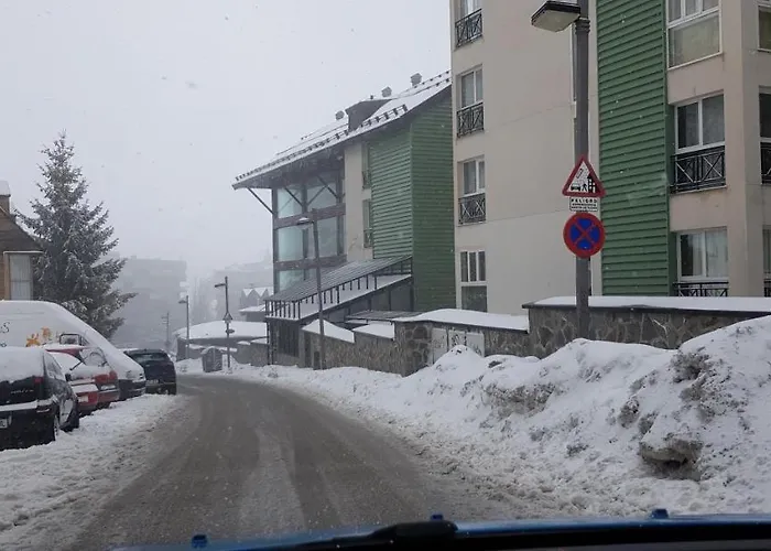 Edificio Serraneu. Sierra Nevada. Granada *