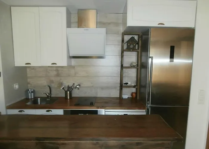 Edificio Serraneu. Sierra Nevada. Granada * Serra Nevada