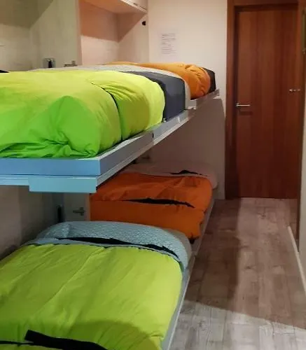 Edificio Serraneu. Sierra Nevada. Granada Apartman