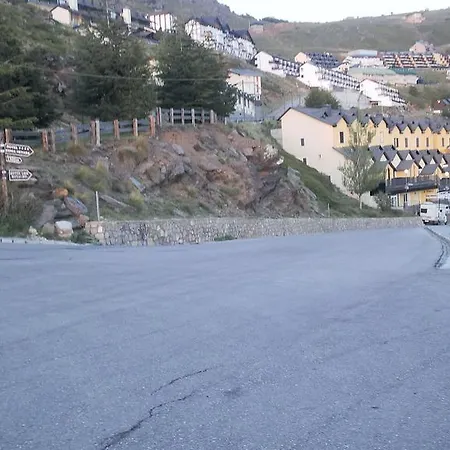 Edificio Serraneu. Sierra Nevada. Granada Sierra Nevada