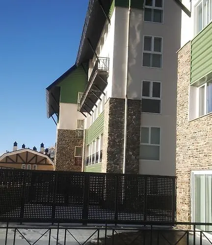 Edificio Serraneu. Sierra Nevada. Granada Apartment Sierra Nevada